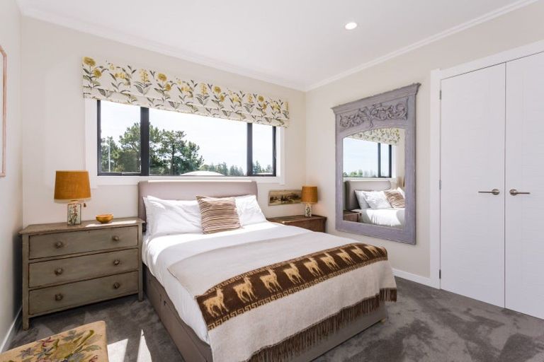 Photo of property in 146 White Rock Road, Martinborough, 5781