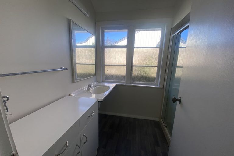 Photo of property in 8 Karo Place, Ilam, Christchurch, 8041