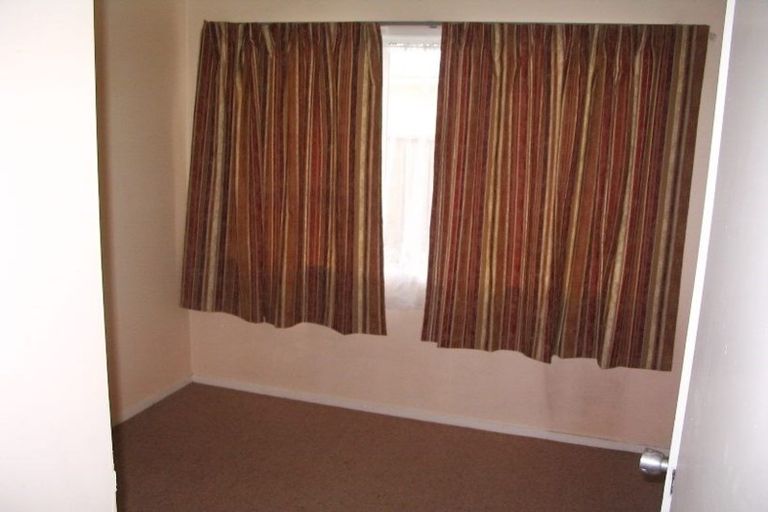 Photo of property in 2/8 Cornwall Road, Mangere, Auckland, 2022