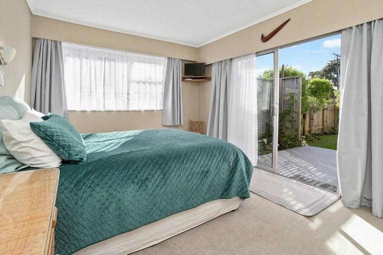 Photo of property in 18 Riverlea Avenue, Pakuranga, Auckland, 2010