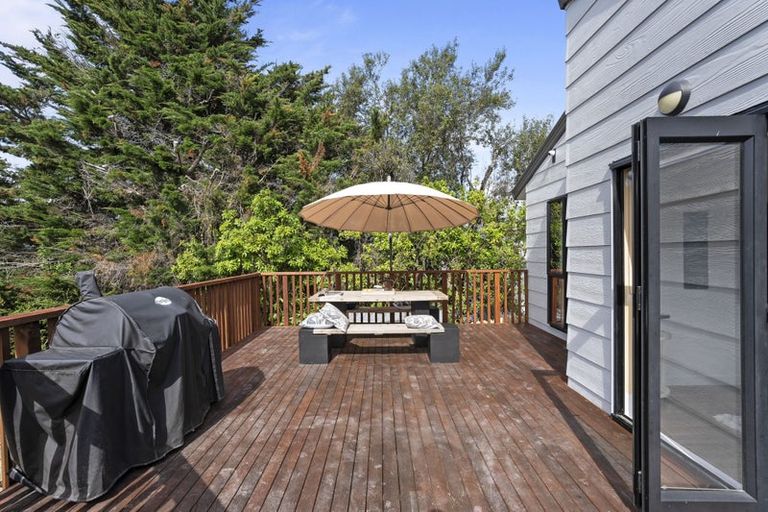 Photo of property in 10 Coubray Place, Botany Downs, Auckland, 2010