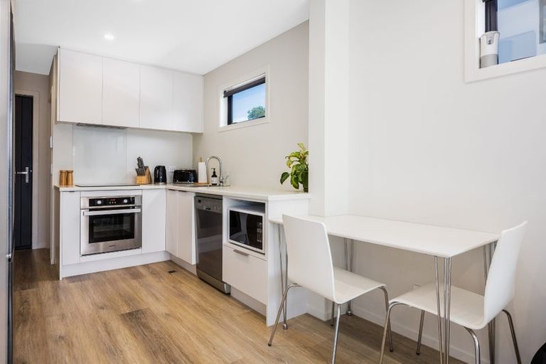 Photo of property in 3/338 Oxford Terrace, Avalon, Lower Hutt, 5011