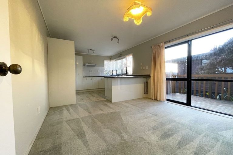 Photo of property in 1/9 Delamare Court, Sunnynook, Auckland, 0632