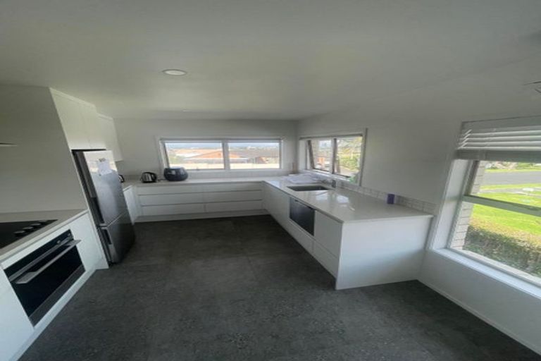 Photo of property in 1/3 Argyle Terrace, Milford, Auckland, 0620