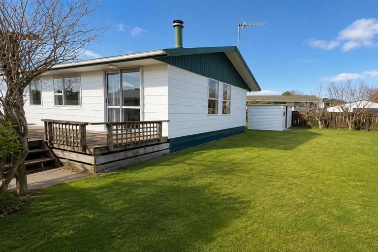 Photo of property in 4 Jade Place, Bell Block, New Plymouth, 4312