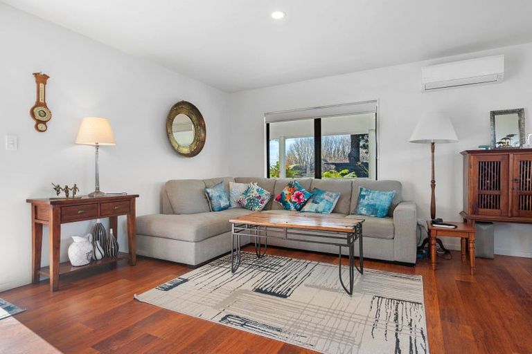 Photo of property in 2569 State Highway 2, Ahikouka, Greytown, 5794