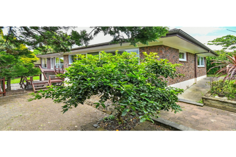 Photo of property in 57 Ray Small Drive, Pahurehure, Papakura, 2113