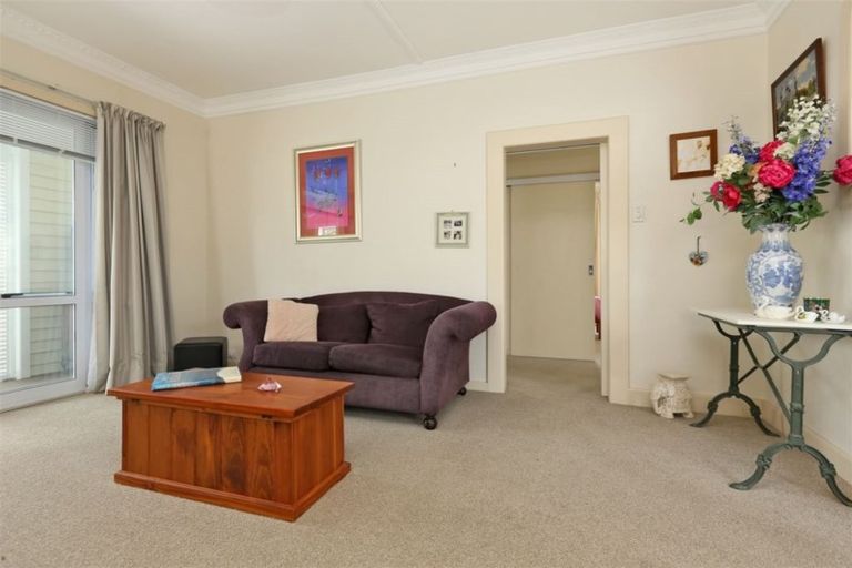 Photo of property in 417 Massey Street, Akina, Hastings, 4122