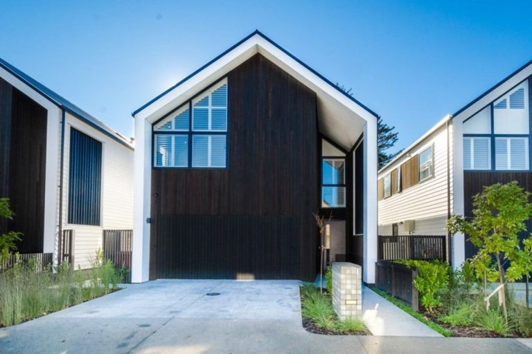 Photo of property in 7 Airmens Lane, Hobsonville, Auckland, 0616