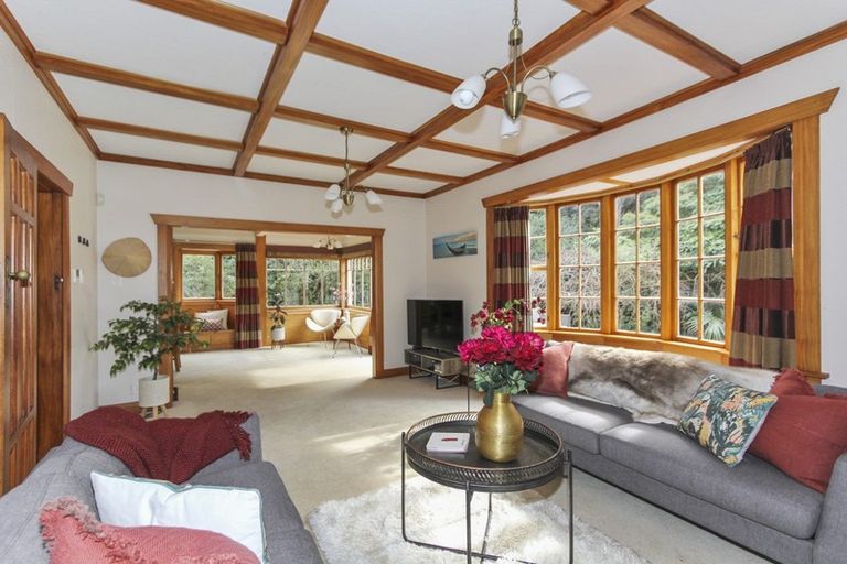 Photo of property in 3 Redcoat Lane, New Plymouth, 4310