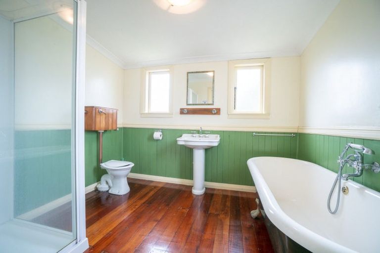 Photo of property in 10 Matamau Street, Palmerston North, 4414