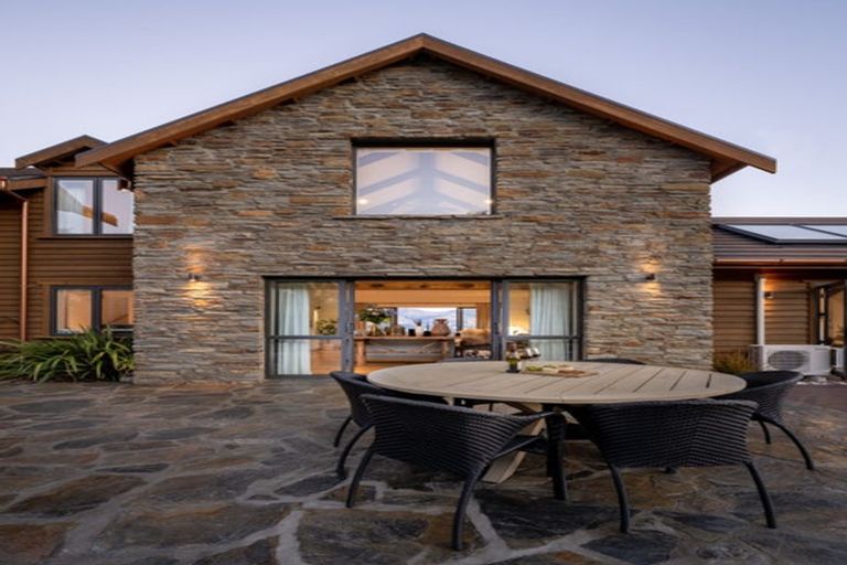 Photo of property in 1147b Lake Hawea-albert Town Road, Albert Town, Wanaka, 9382