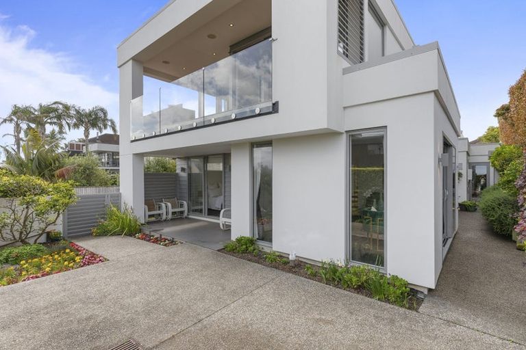 Photo of property in 38 Takutai Avenue, Bucklands Beach, Auckland, 2012