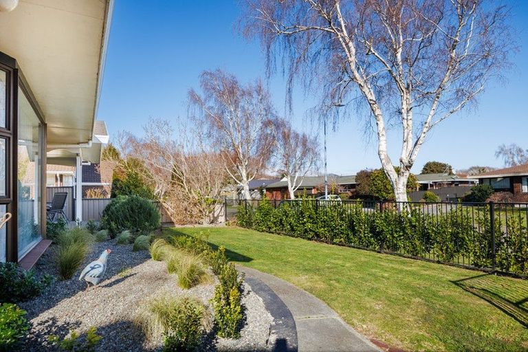 Photo of property in 18 Kentucky Way, Awapuni, Palmerston North, 4412