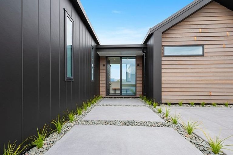 Photo of property in 11 Kara Place, Wharewaka, Taupo, 3330
