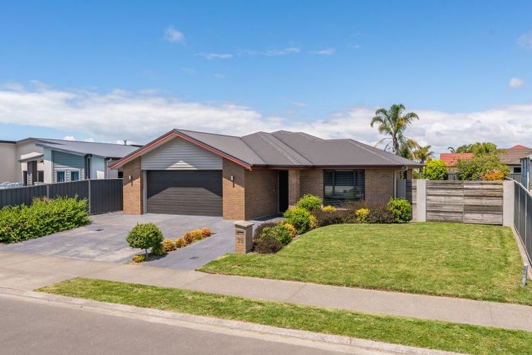 Photo of property in 35 Pacific Avenue, Poraiti, Napier, 4112
