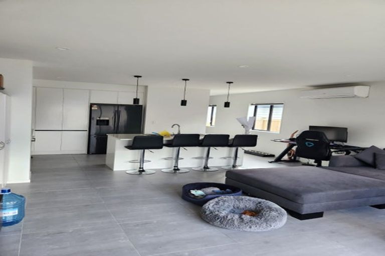 Photo of property in 10a Waka Ama Road, Karaka, Papakura, 2113