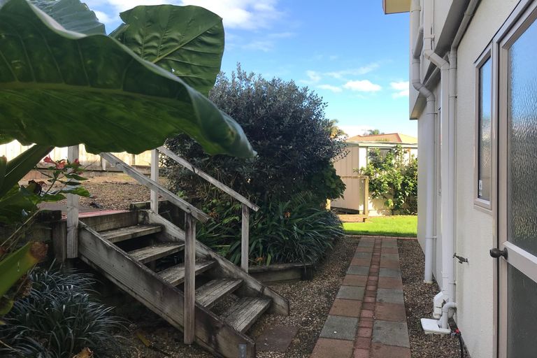 Photo of property in 12 Homestead Place, Welcome Bay, Tauranga, 3112