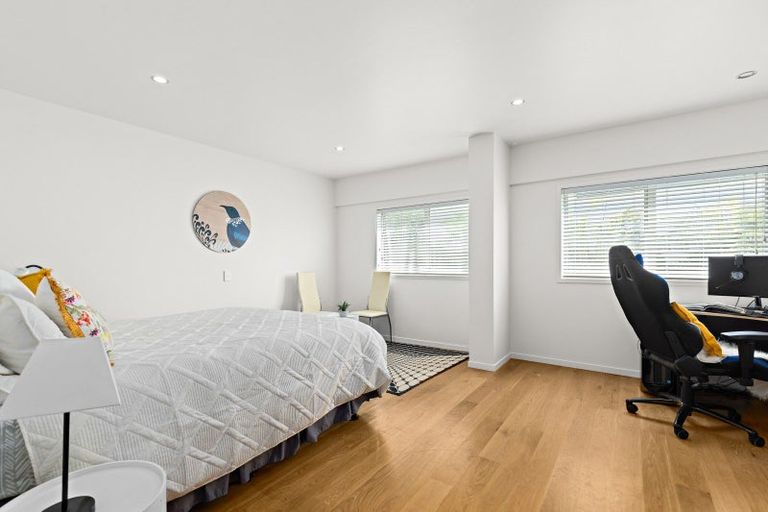 Photo of property in 82 Kowhai Road, Campbells Bay, Auckland, 0630