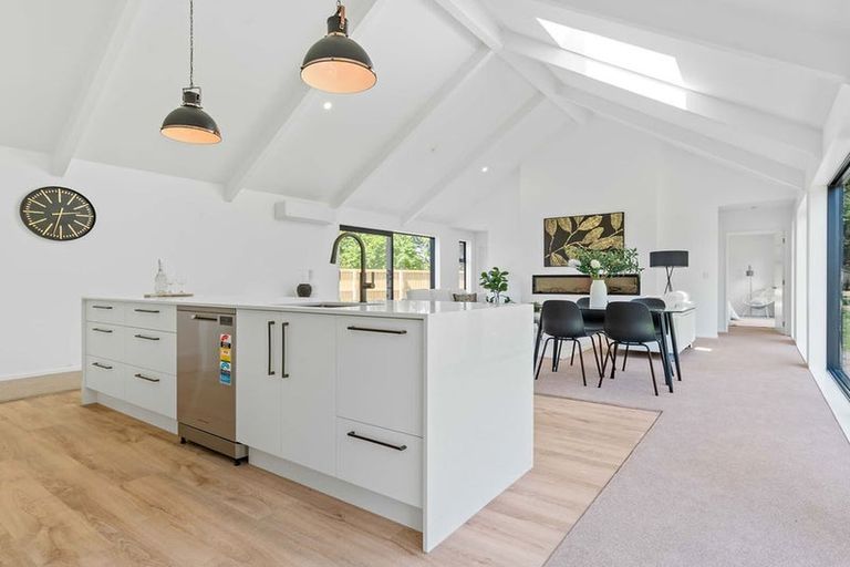 Photo of property in 8 Molly Place, Southbridge, 7602