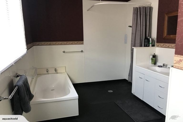 Photo of property in 4 Cambridge Street, Levin, 5510