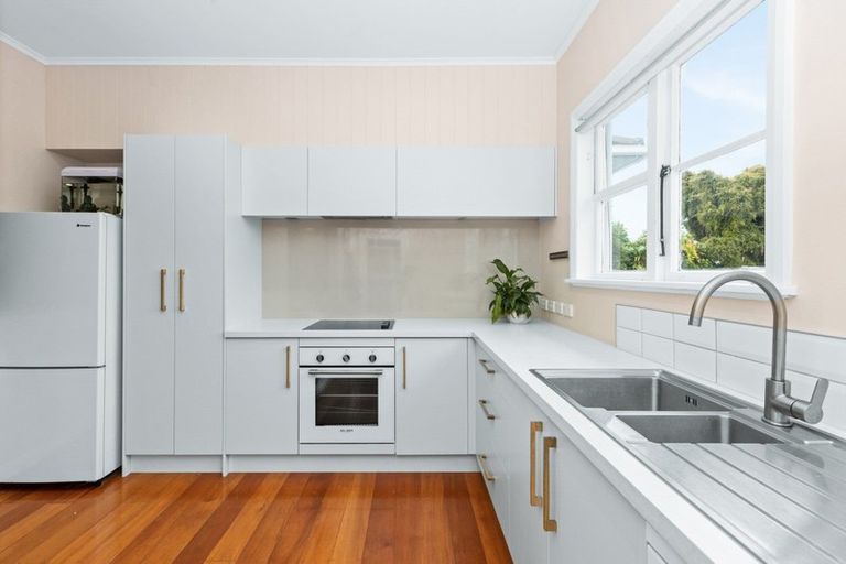 Photo of property in 46 Douglas Mclean Avenue, Marewa, Napier, 4110