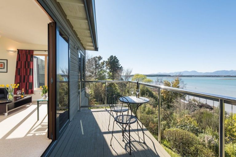 Photo of property in Atholwood Luxury Accommodation, 118 Bronte Road East, Bronte, Upper Moutere, 7173