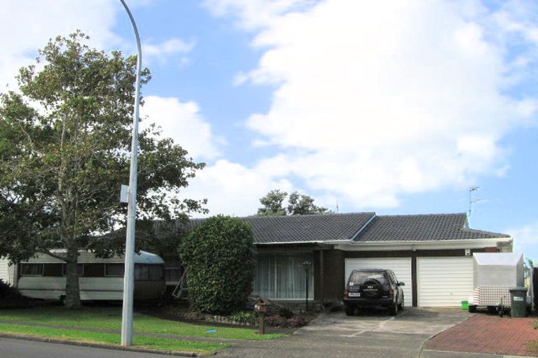 Photo of property in 83 Glenmore Road, Sunnyhills, Auckland, 2010