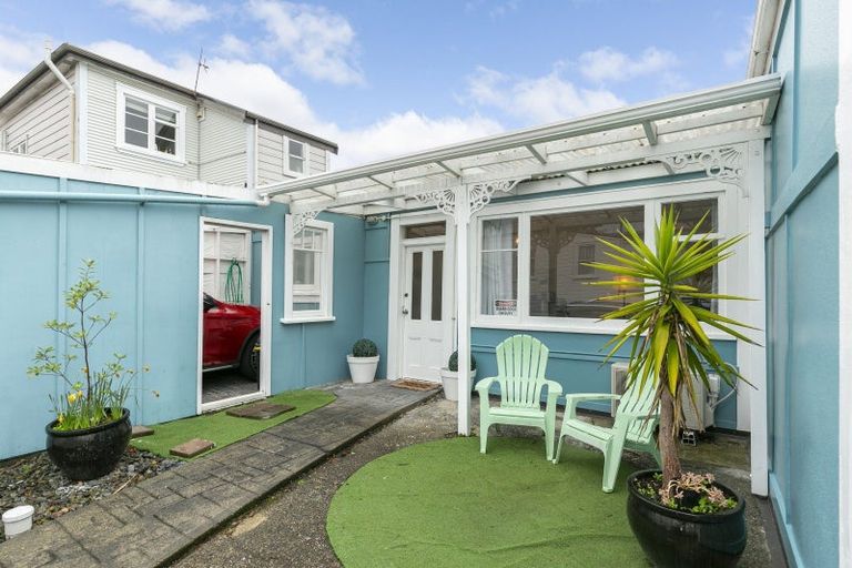 Photo of property in 2 Nikau Street, Newtown, Wellington, 6021
