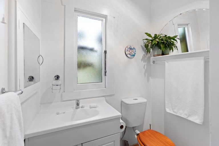 Photo of property in 16 Stark Street, Durie Hill, Whanganui, 4500