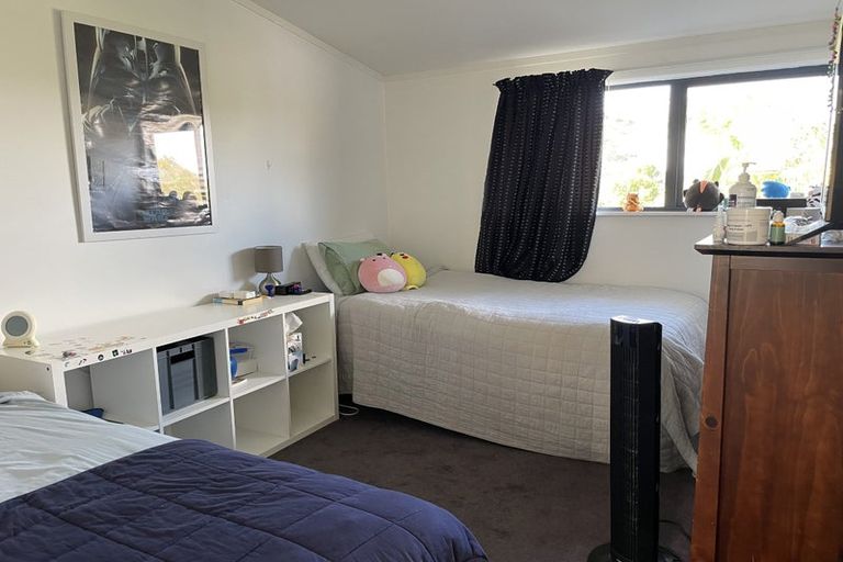 Photo of property in 67 Totara Road, Te Atatu Peninsula, Auckland, 0610