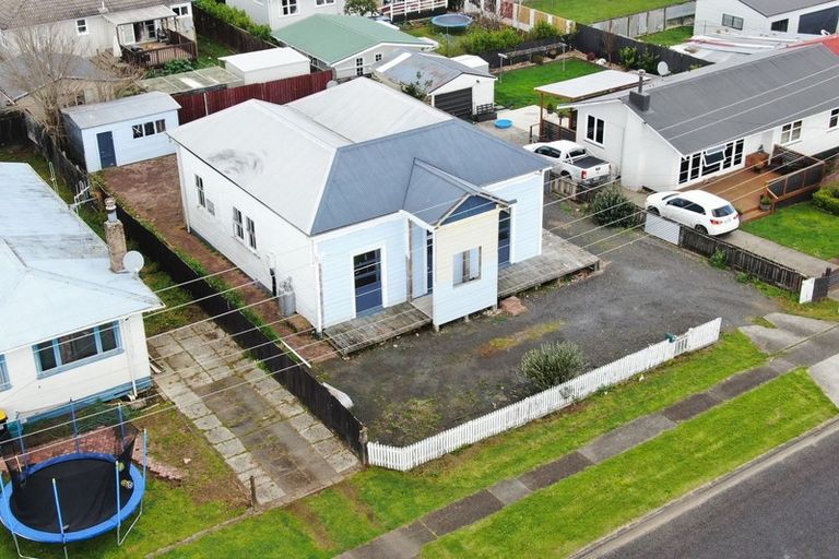 Photo of property in 9 Brenan Street, Paeroa, 3600