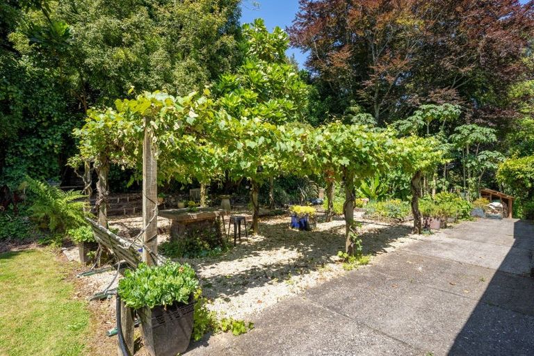 Photo of property in 1084 State Highway 1 South, Manakau, Levin, 5573