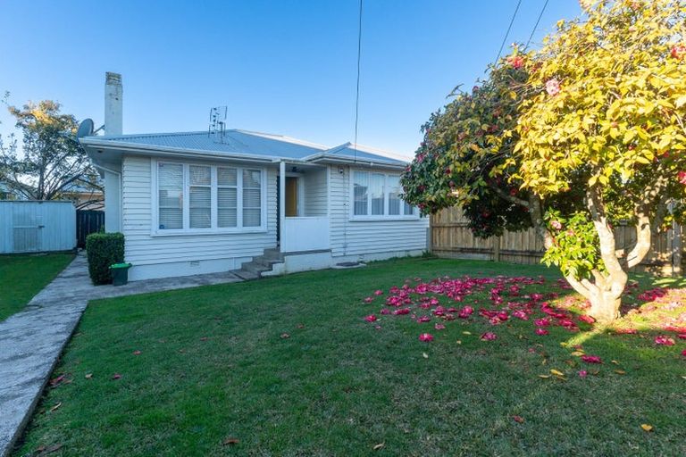 Photo of property in 1/11 Henwood Road, Mangere East, Auckland, 2024