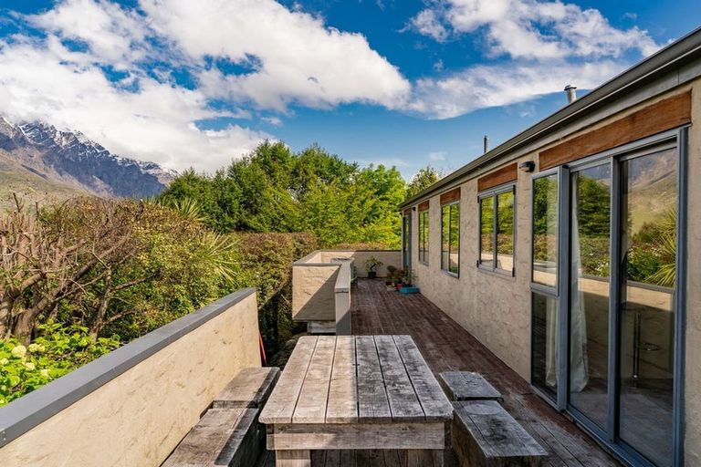 Photo of property in 44 Ferry Hill Drive, Lower Shotover, Queenstown, 9371