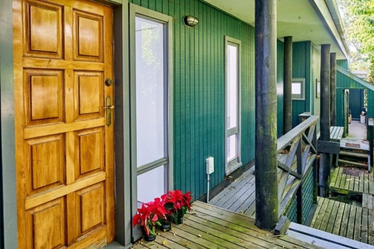 Photo of property in 29 The Track, Plimmerton, Porirua, 5026