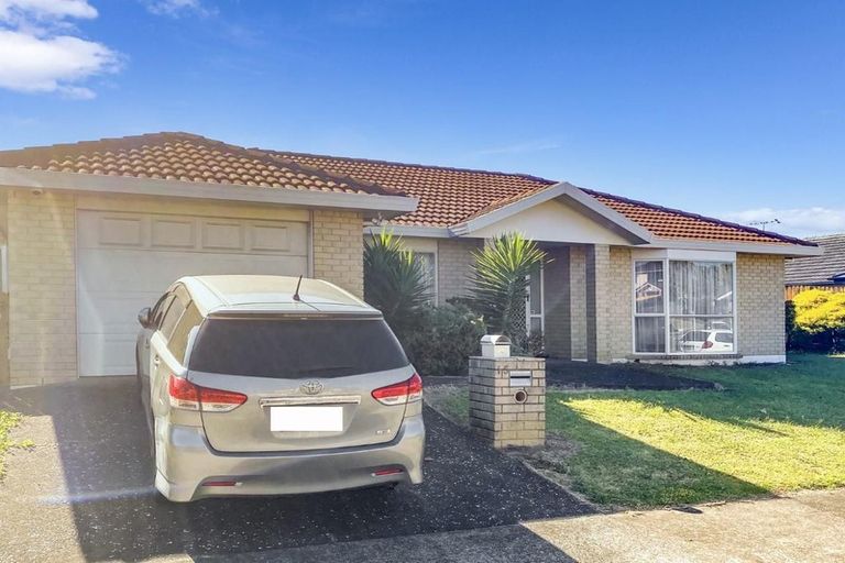 Photo of property in 15 Attymon Lane, East Tamaki, Auckland, 2016