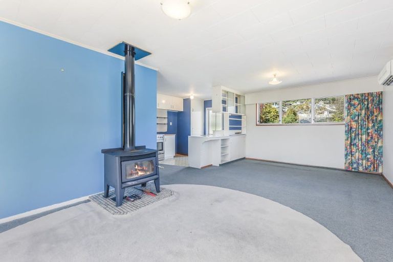 Photo of property in 3b Taranaki Street, Picton, 7220