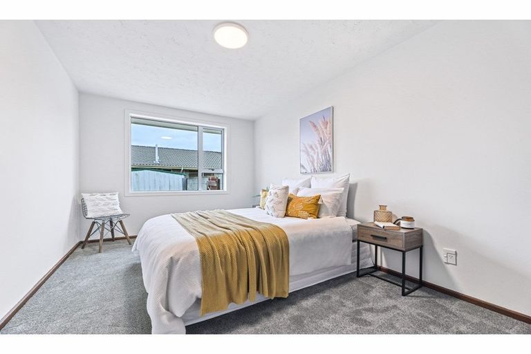 Photo of property in 2/37 Chipping Lane, Redwood, Christchurch, 8051