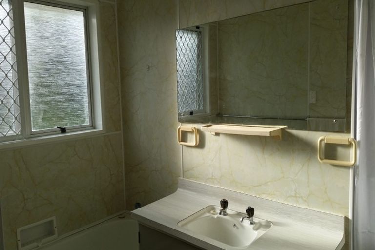 Photo of property in 53 Wynyard Crescent, Tamatea, Napier, 4112