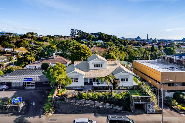 Photo of property in 98 Liardet Street, New Plymouth, 4310