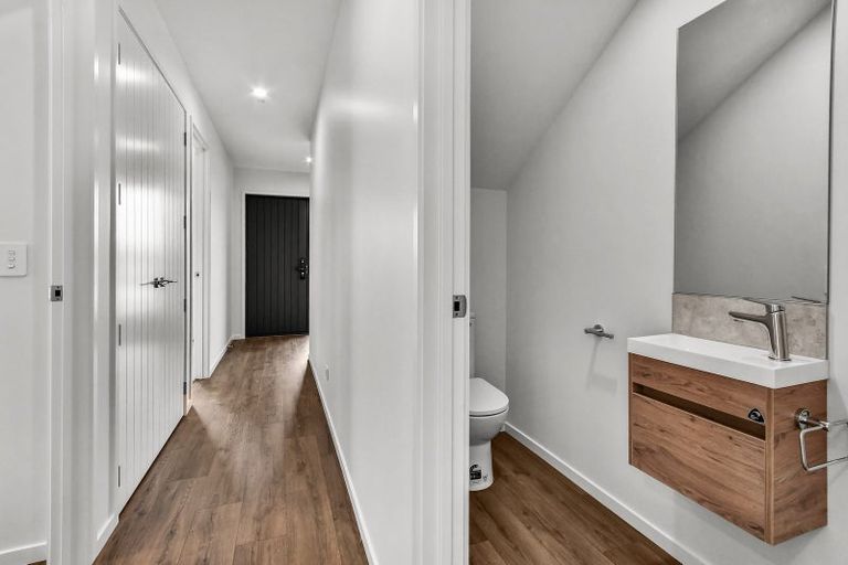 Photo of property in 95 Maungakaraka Road, Karaka, 2580