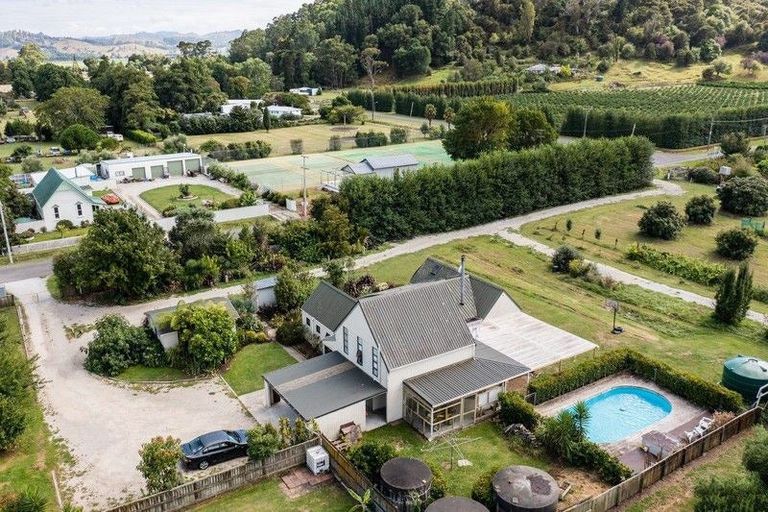 Photo of property in 6 Hill Road, Ormond, Gisborne, 4071