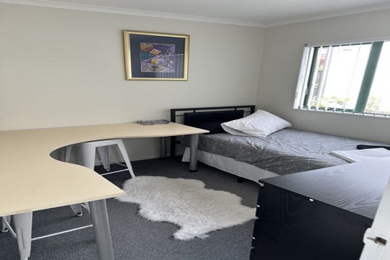 Photo of property in 5a Mangarata Avenue, Papatoetoe, Auckland, 2025