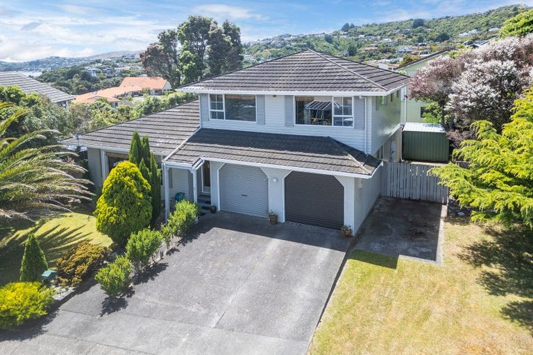 Photo of property in 2 Thurso Grove, Papakowhai, Porirua, 5024