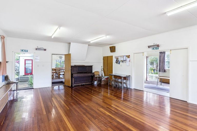 Photo of property in 35 Ocean Road, Paekakariki, 5034