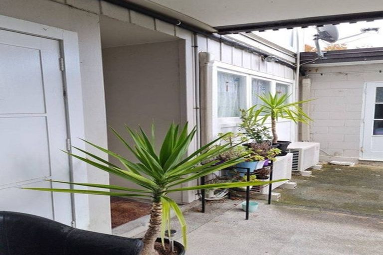 Photo of property in 24 Eason Street, Victoria, Rotorua, 3010