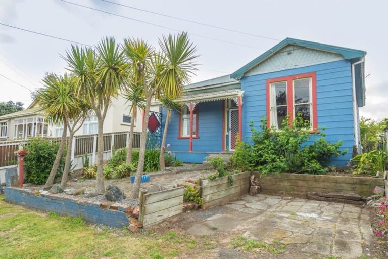 Photo of property in 25 Mason Terrace, Gonville, Whanganui, 4501