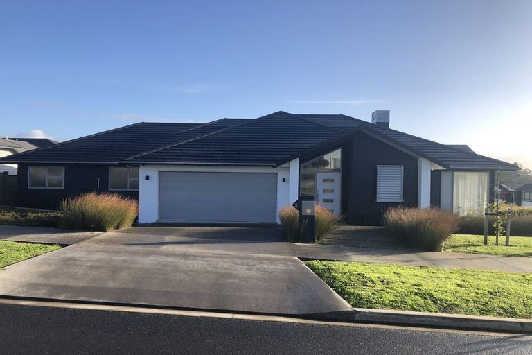 Photo of property in 2 Colonial Drive, Silverdale, 0932