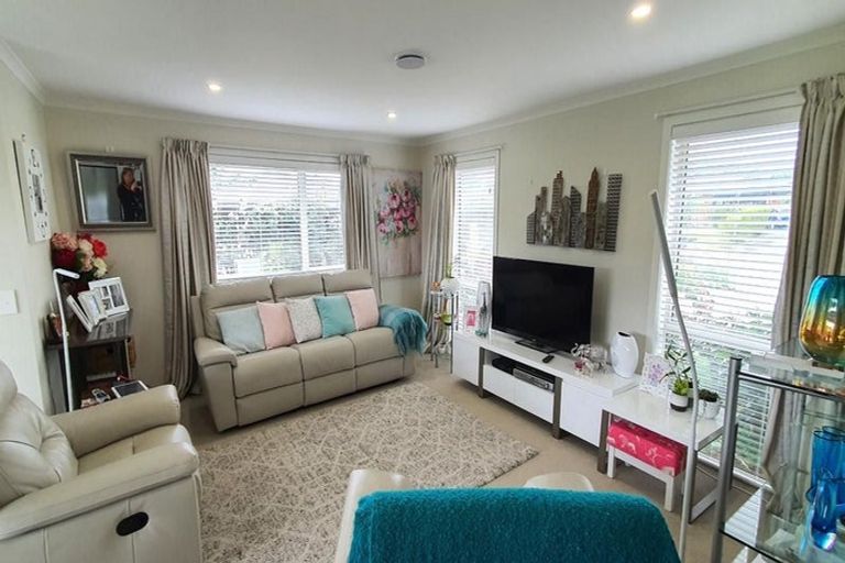 Photo of property in 19 Eric Batchelor Place, Waimate, 7924